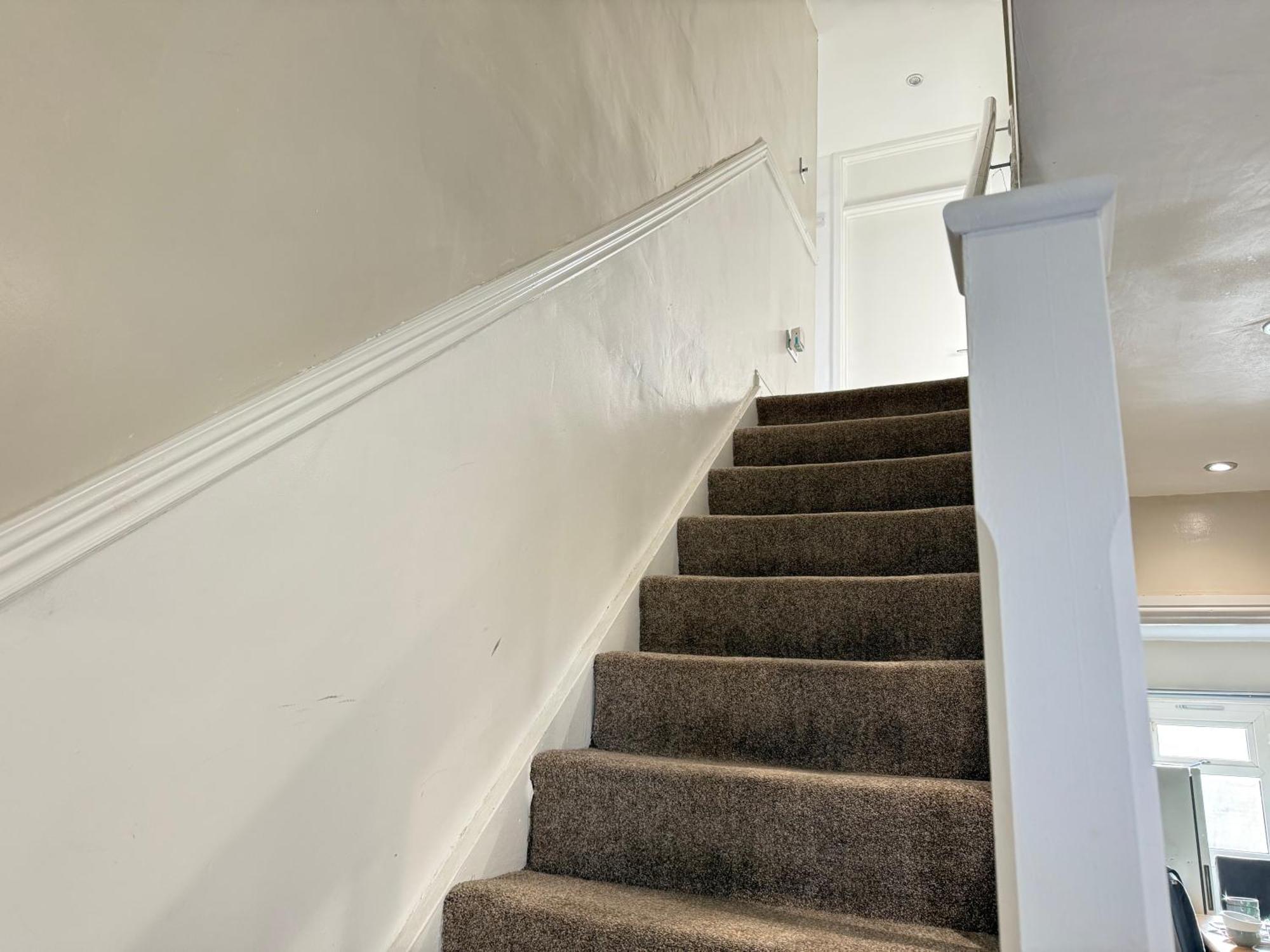 5 Bed Town House Within City Centre And Sleeps Up To 11 With Sky And Netflix Бирмингем Экстерьер фото