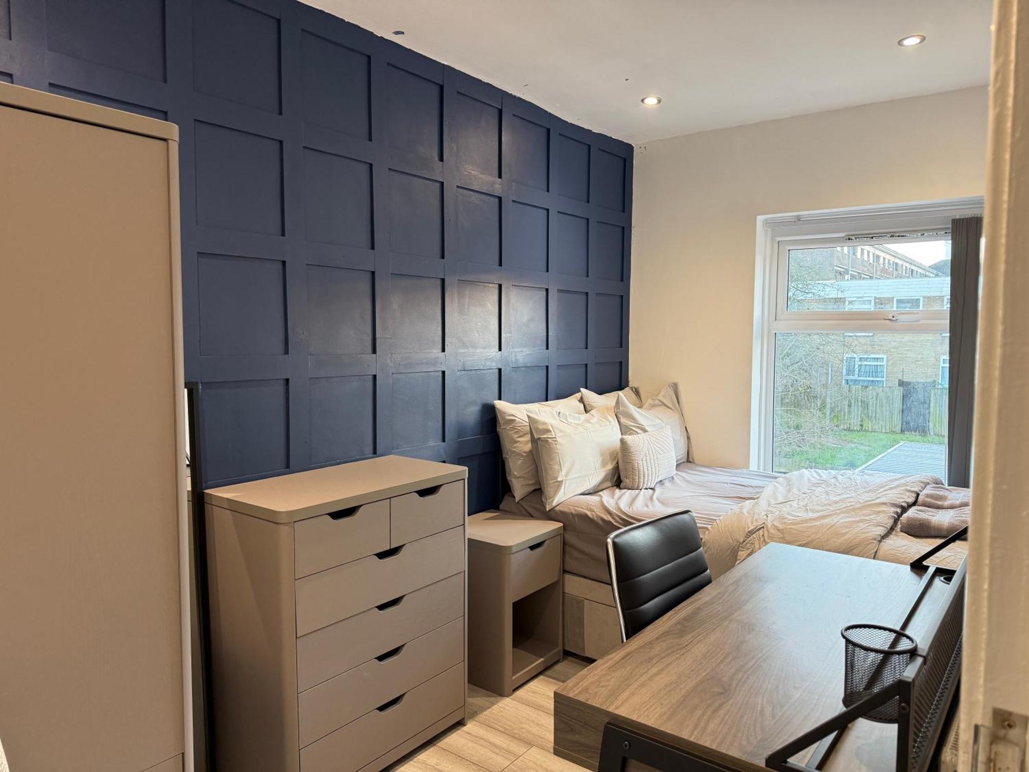 5 Bed Town House Within City Centre And Sleeps Up To 11 With Sky And Netflix Бирмингем Экстерьер фото