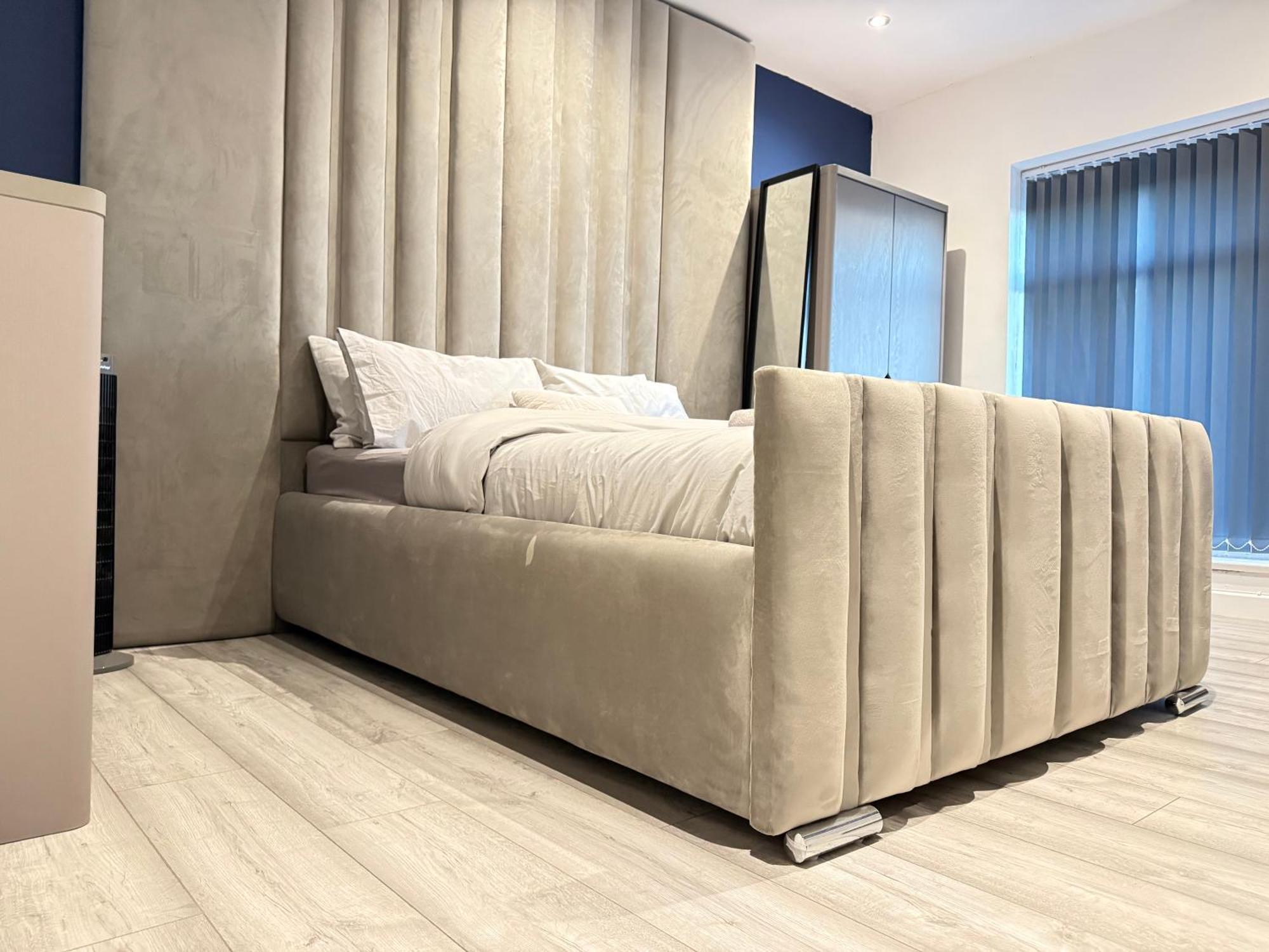 5 Bed Town House Within City Centre And Sleeps Up To 11 With Sky And Netflix Бирмингем Экстерьер фото
